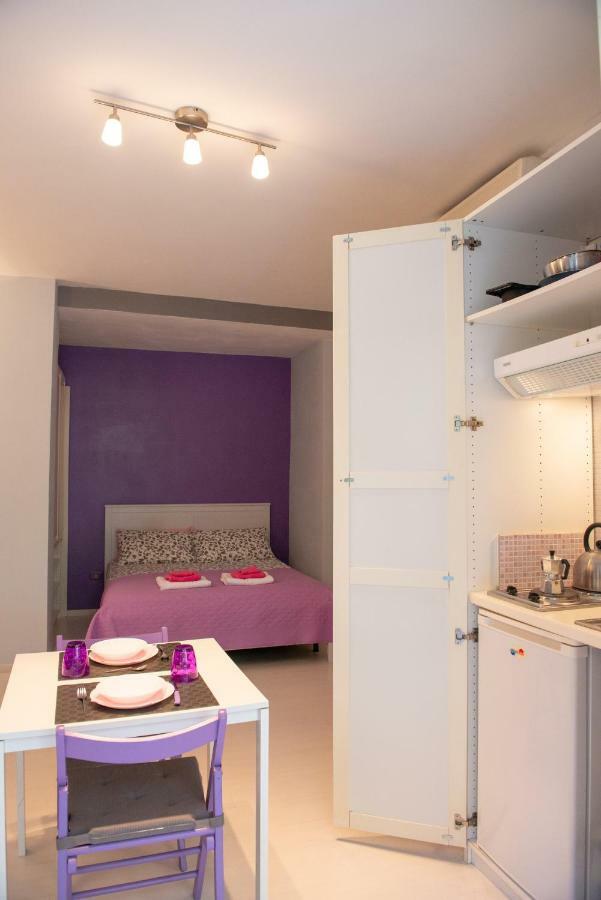 Fv Studios Chiaia Napoli Bagian luar foto